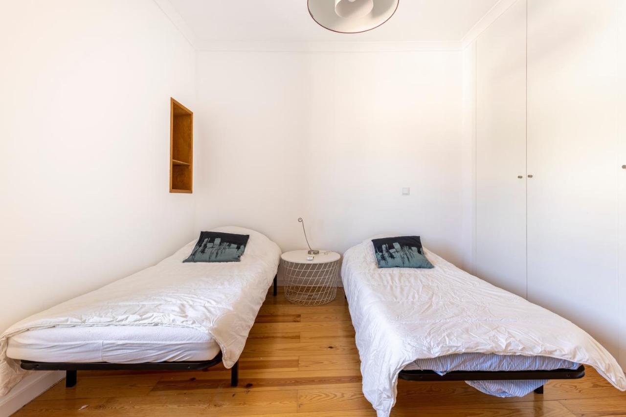 Comfy 3 Bedroom Apartment Campo De Ourique リスボン エクステリア 写真
