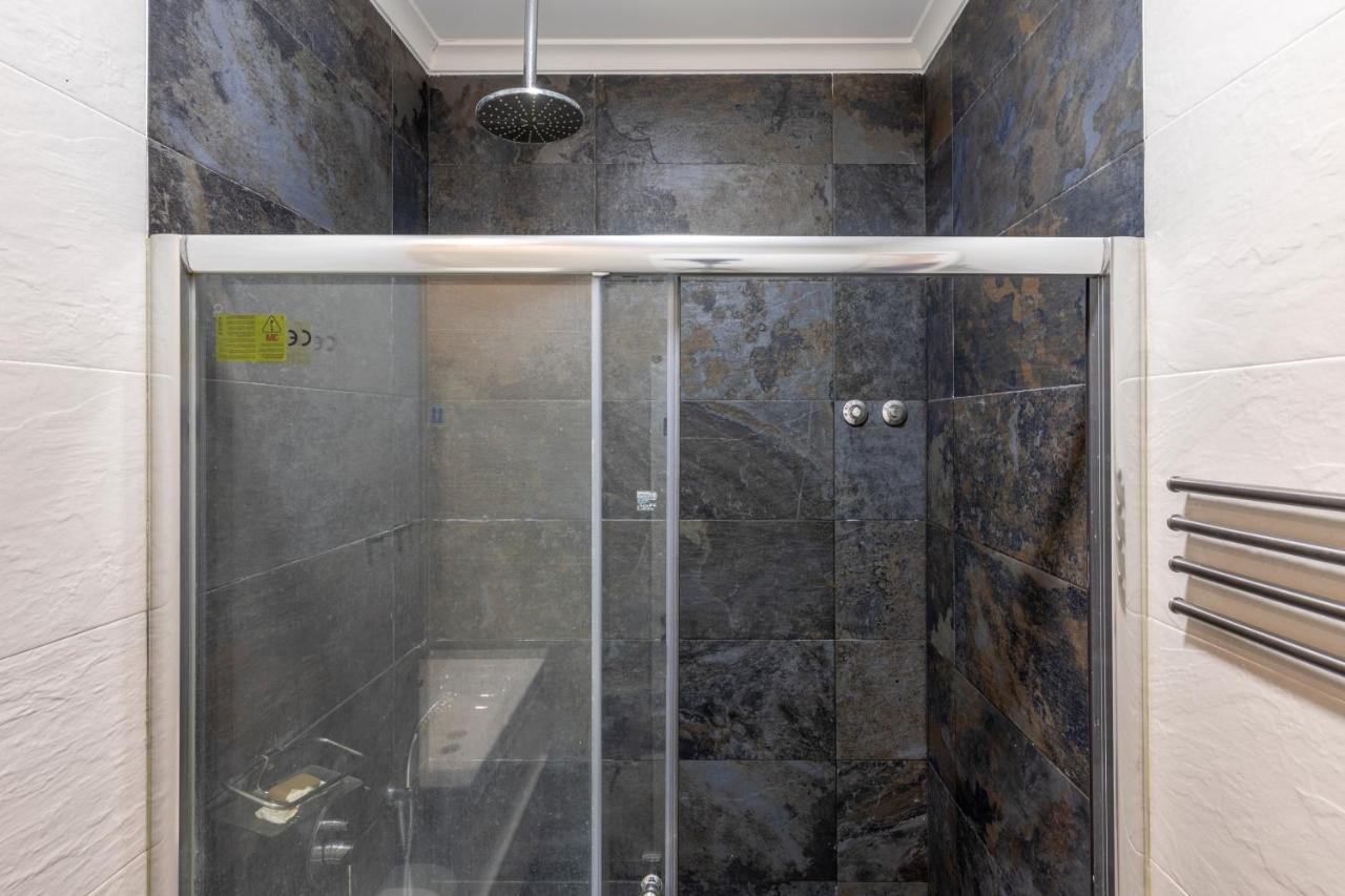 Comfy 3 Bedroom Apartment Campo De Ourique リスボン エクステリア 写真
