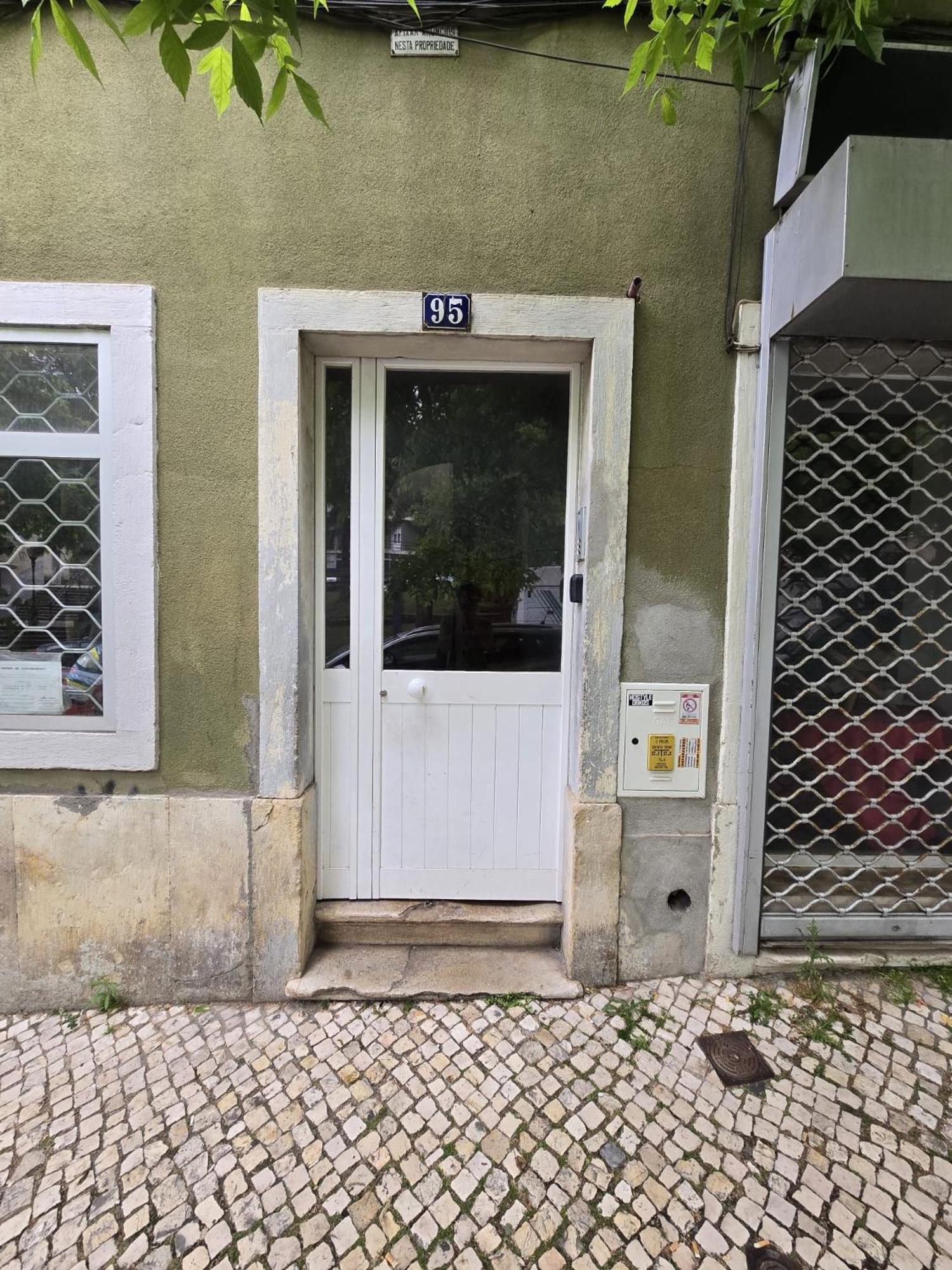 Comfy 3 Bedroom Apartment Campo De Ourique リスボン エクステリア 写真